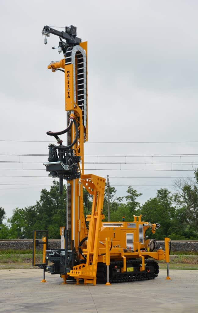 2578_Mi8 perforatrice Massenza Drilling rigs