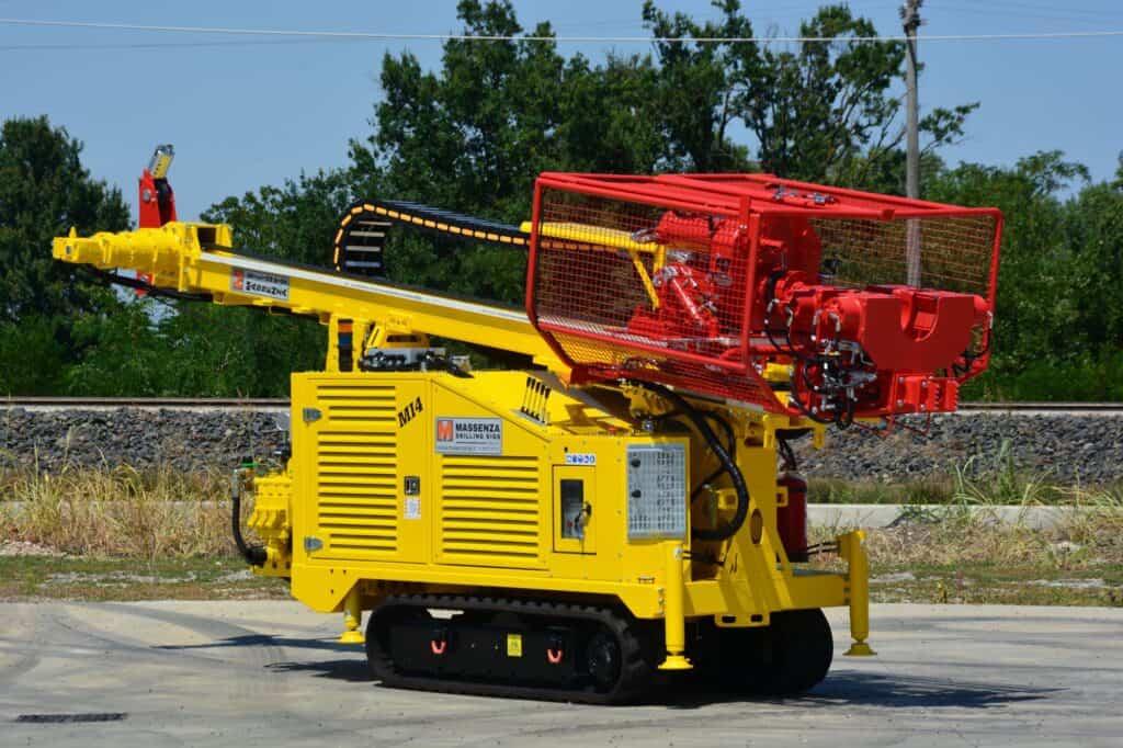 2671_Mi4 perforatrice Massenza Drilling rigs