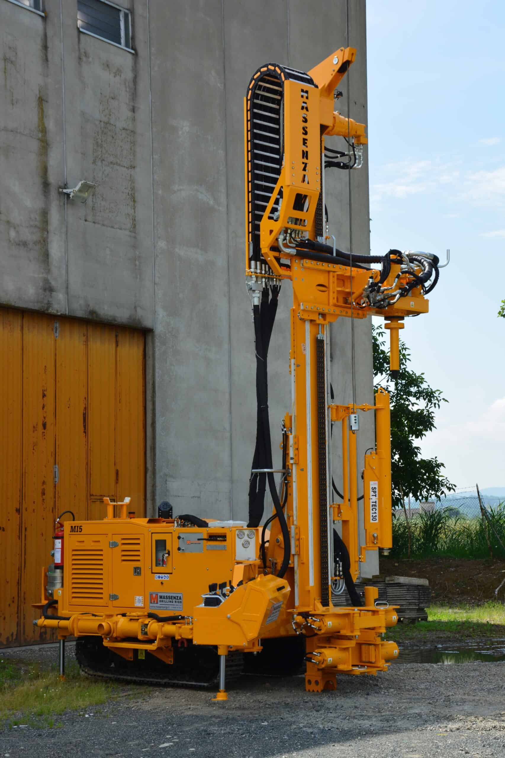 2698_Mi5_perforatrice Massenza Drilling rigs