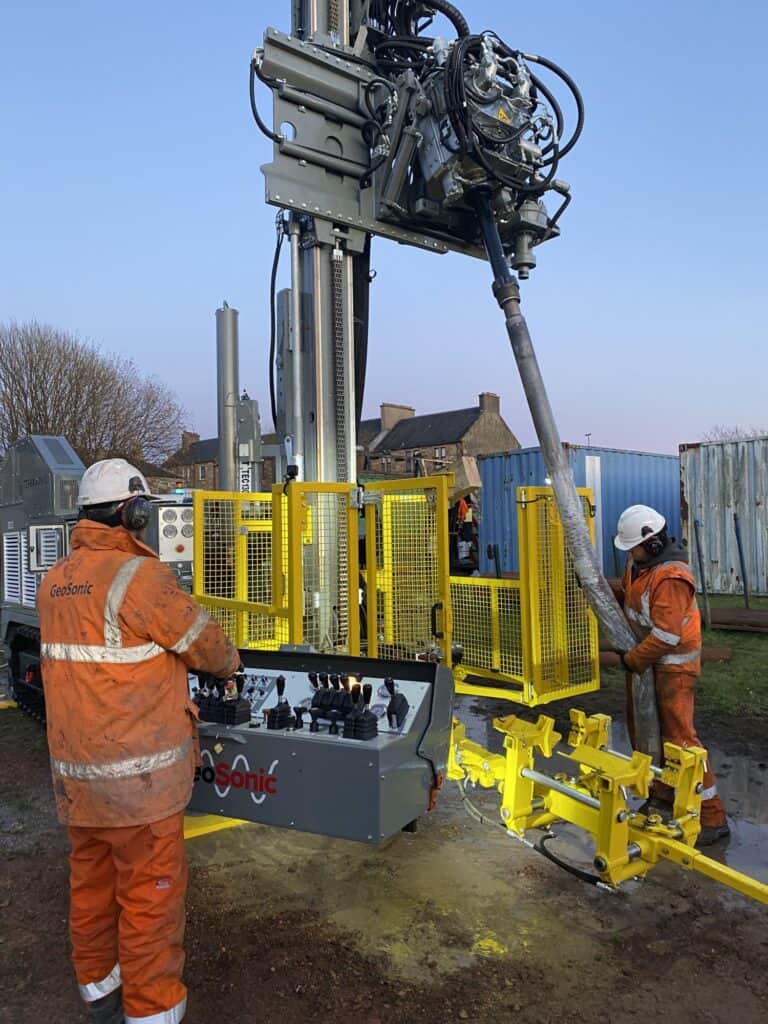 2631_Mi12_TSi 150 CCE_Massenza_perforatrice – collaborazione Terrasonic – cantiere azienda Massenza Drilling Rigs